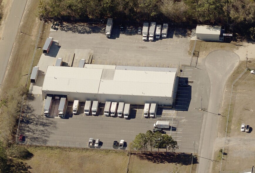 More Photos Of 7871 Schillinger Park, Mobile Warehouse For Sale