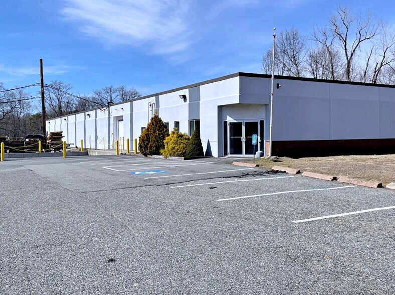 Primary Photo Of 71 Pine St, Woburn Distribution For Lease