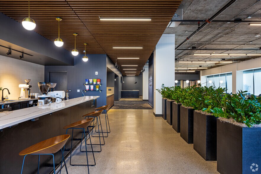 More Photos Of 2345 Grand Blvd, Kansas City Office For Sale