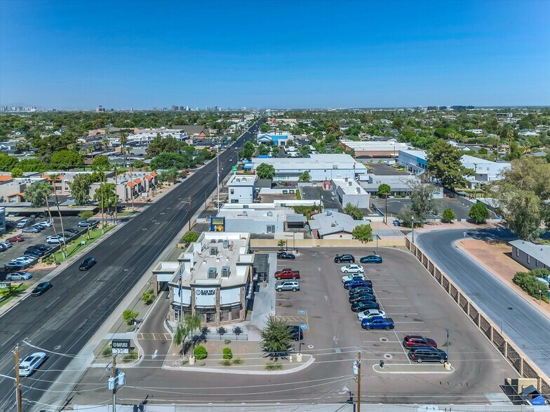 More Photos Of 4126 E Indian School Rd, Phoenix Fast Food For Lease