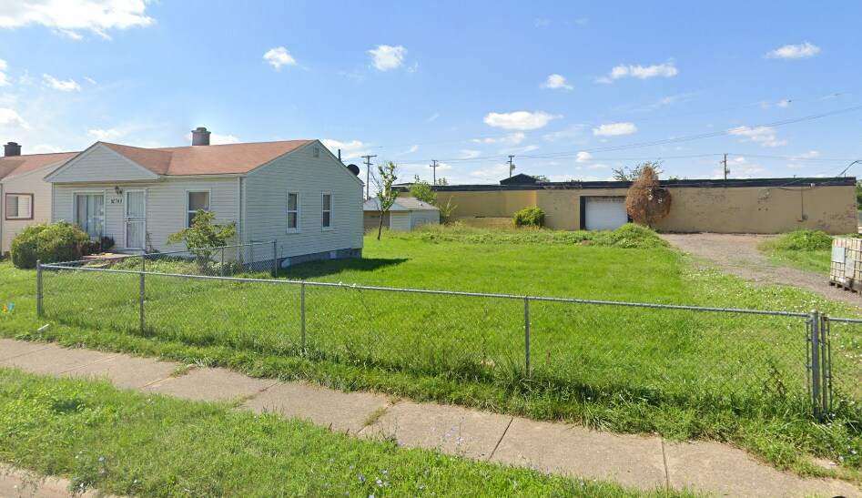 More Photos Of 22778 Globe Ave, Warren Warehouse For Sale