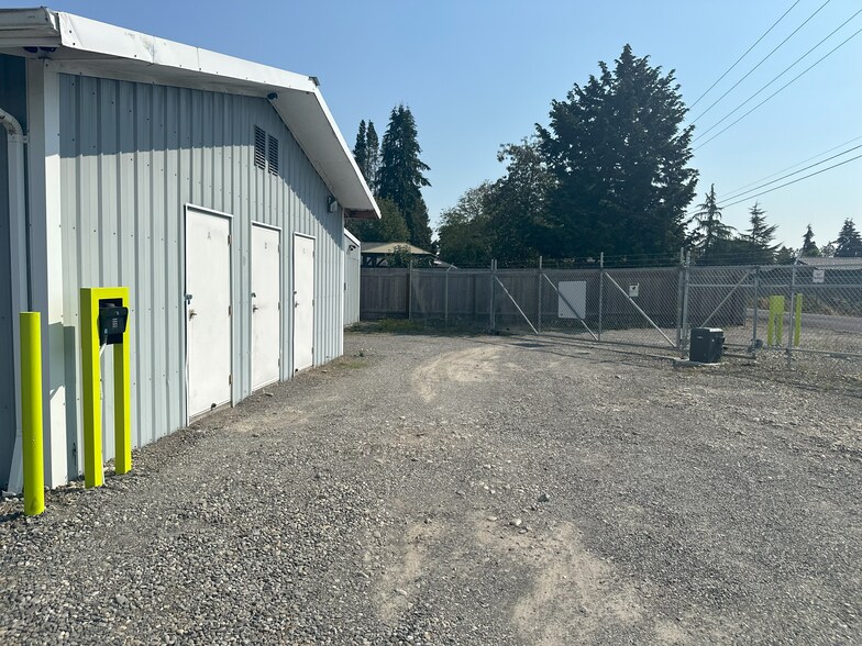 More Photos Of 3405 Mount Vista Rd, Centralia Self Storage For Sale