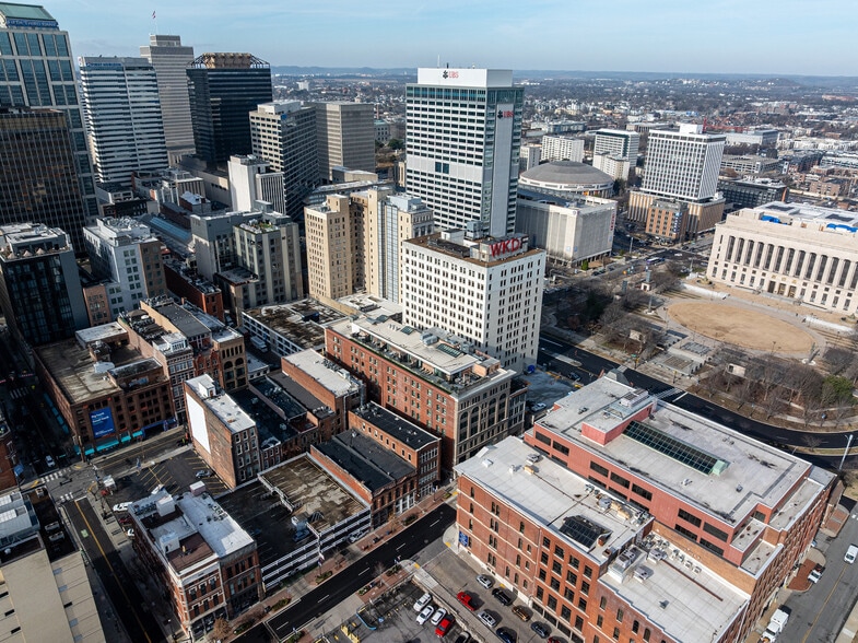 More Photos Of 215 2nd Ave N, Nashville Office For Sale