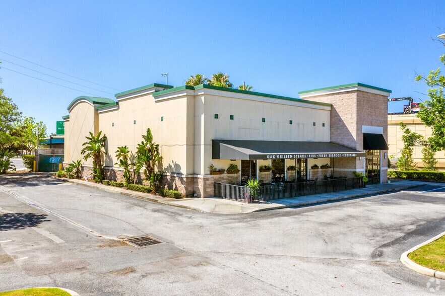 Primary Photo Of 1801 W Maitland Blvd, Orlando Restaurant For Sale