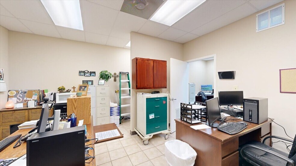 More Photos Of 113 Bo Bo Dr, Crystal Springs Freestanding For Lease