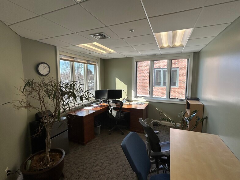 More Photos Of 1430 Rolkin Ct, Charlottesville Medical For Lease