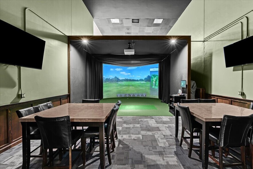 More Photos Of 2140 Fairway Dr, Davison Sports And Entertainment For Sale