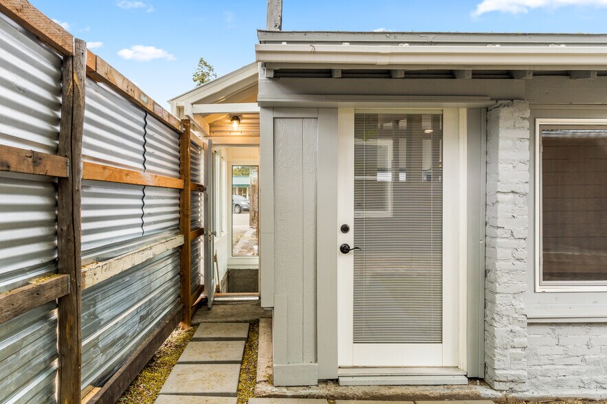 More Photos Of 218 5th Ave, Metaline Falls Storefront Retail Residential For Sale
