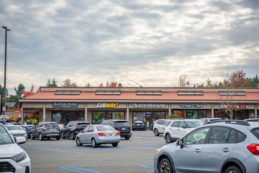 More Photos Of 6917-6979 Coal Creek Pky SE, Newcastle General Retail For Lease