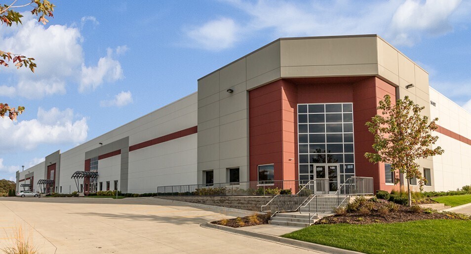 More Photos Of 14407 S Gougar Rd, Lockport Distribution For Lease