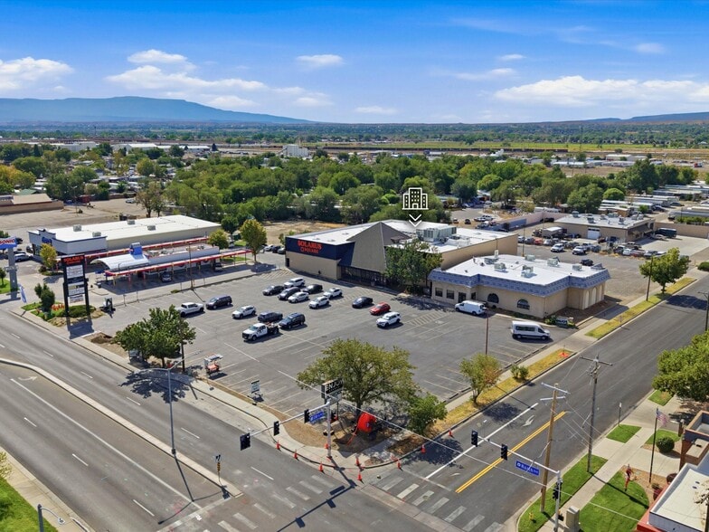 More Photos Of 2829 North Ave, Grand Junction Storefront Retail Office For Sale
