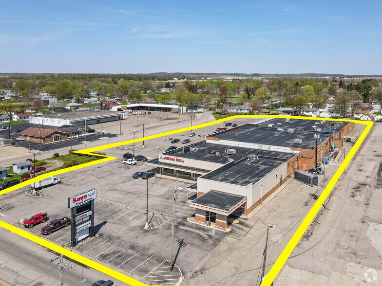 More Photos Of 206 W 30th St, Connersville Unknown For Lease