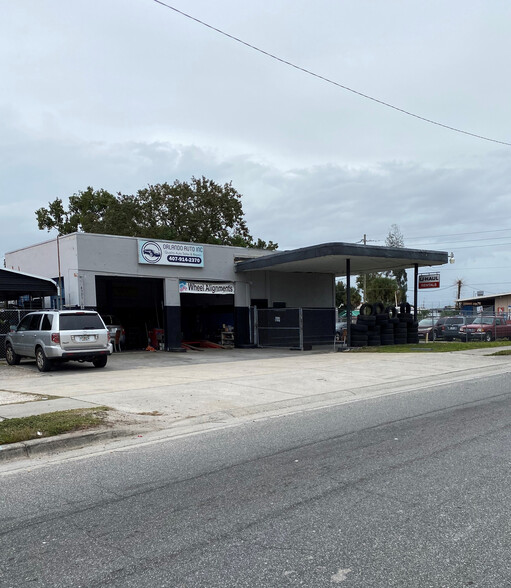 Primary Photo Of 4301 Old Winter Garden Rd, Orlando Auto Repair For Sale