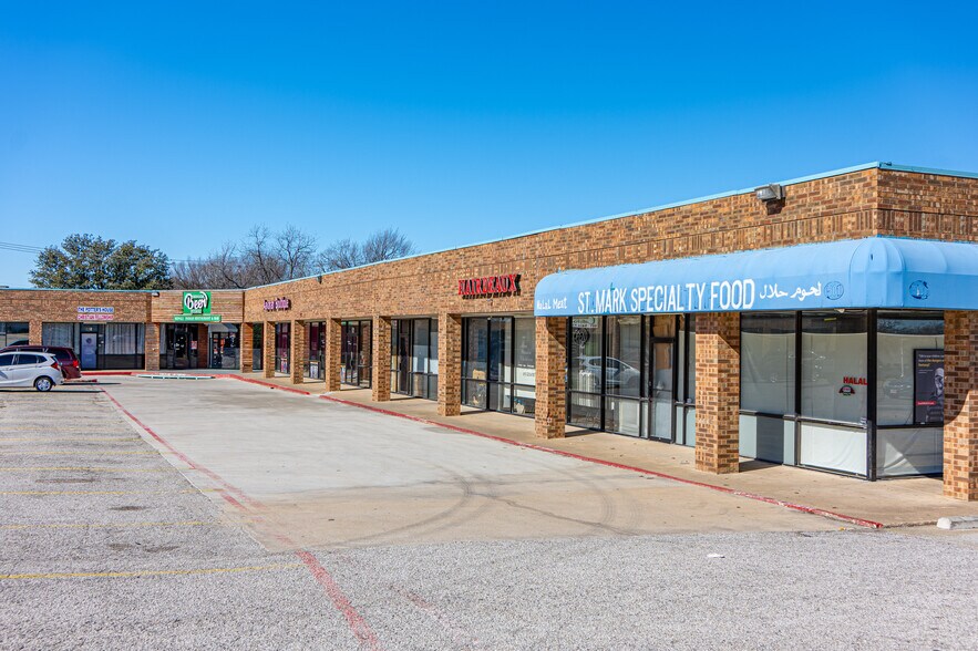 More Photos Of 501 N Main St, Euless Freestanding For Sale