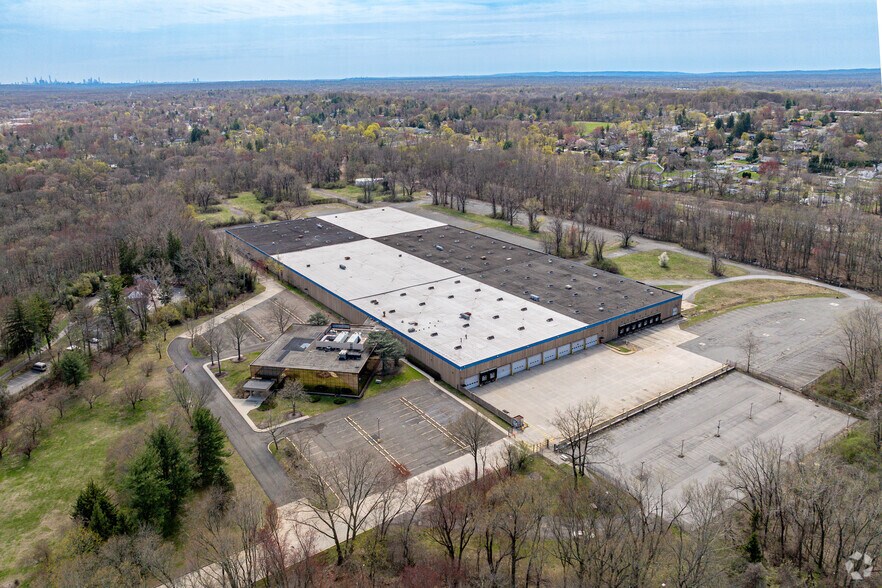 More Photos Of 108 Route 303, Tappan Distribution For Lease