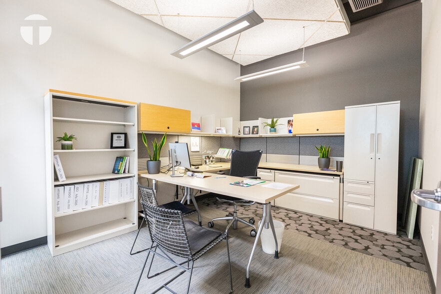 More Photos Of 109 Scripps Dr, Sacramento Office For Sale