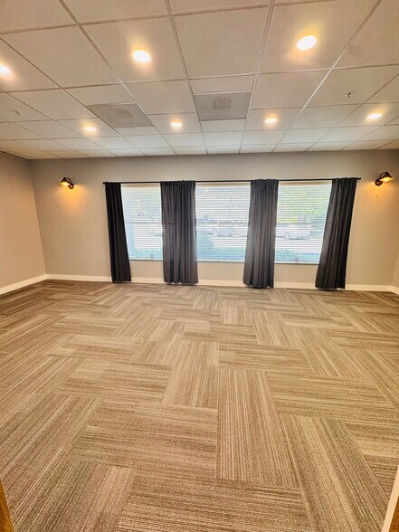 More Photos Of 55 1st St, Lakeport Medical For Lease