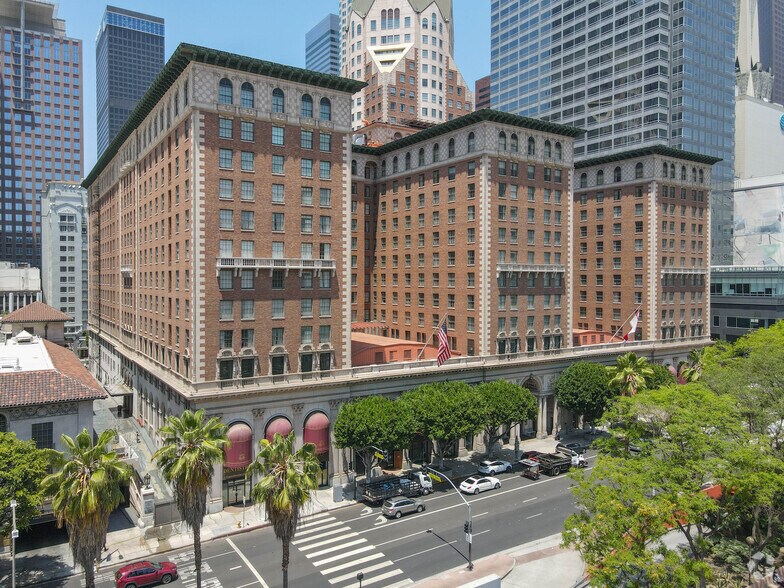 More Photos Of 520 S Grand Ave, Los Angeles Office For Lease