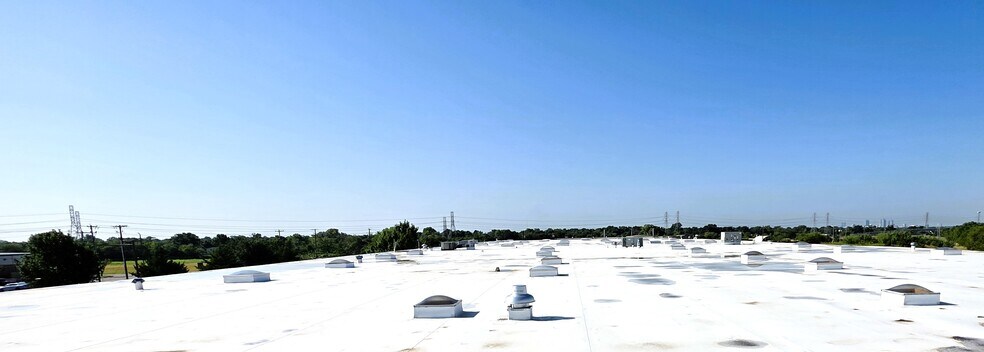 More Photos Of 4233 Janada St, Haltom City Warehouse For Lease