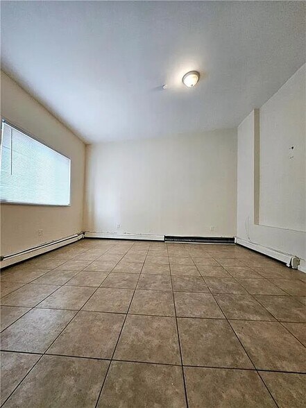 More Photos Of 70-72 Grove Ave, Staten Island Apartments For Sale