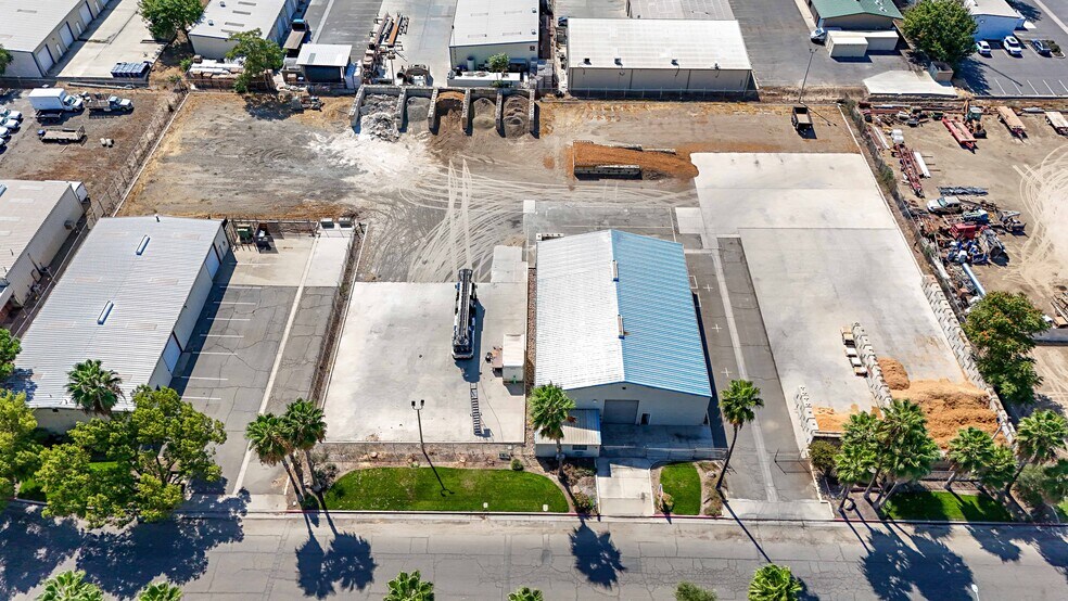 More Photos Of 240 Airpark Rd, Atwater Warehouse For Lease