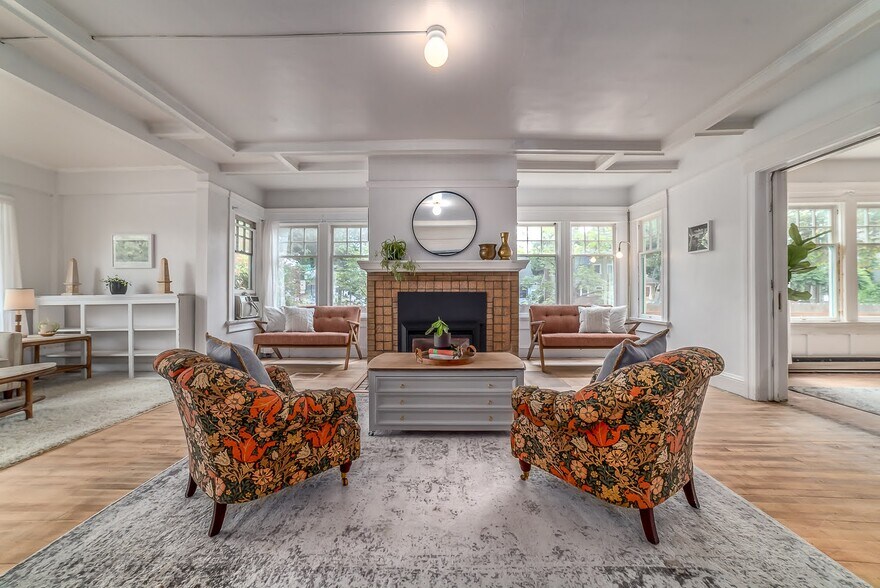 More Photos Of 354 W 6th Ave, Eugene Storefront Retail Office For Sale