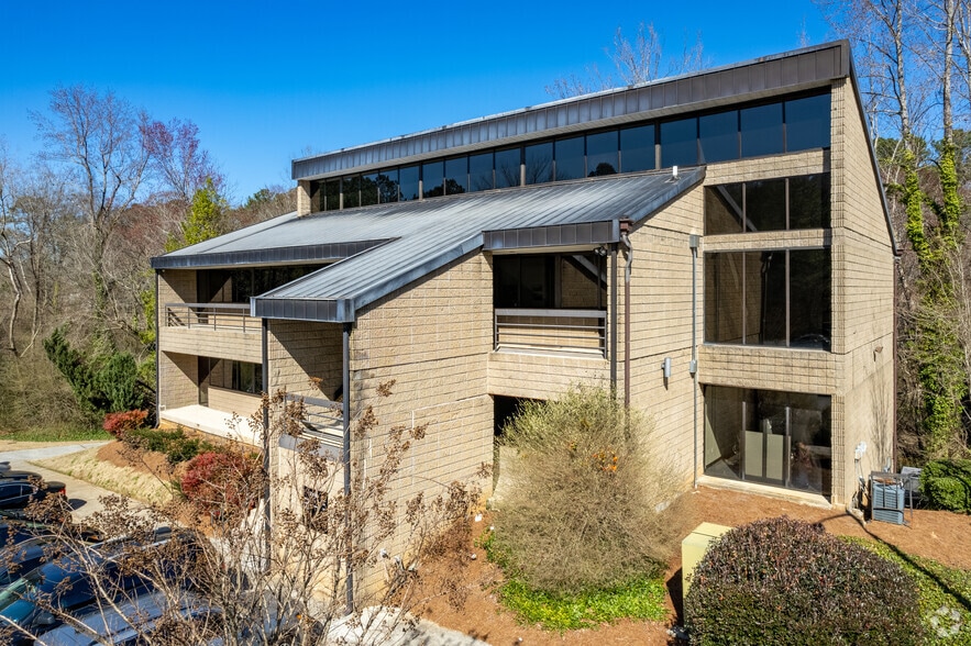 More Photos Of 3066 Mercer University Dr, Chamblee Office For Sale