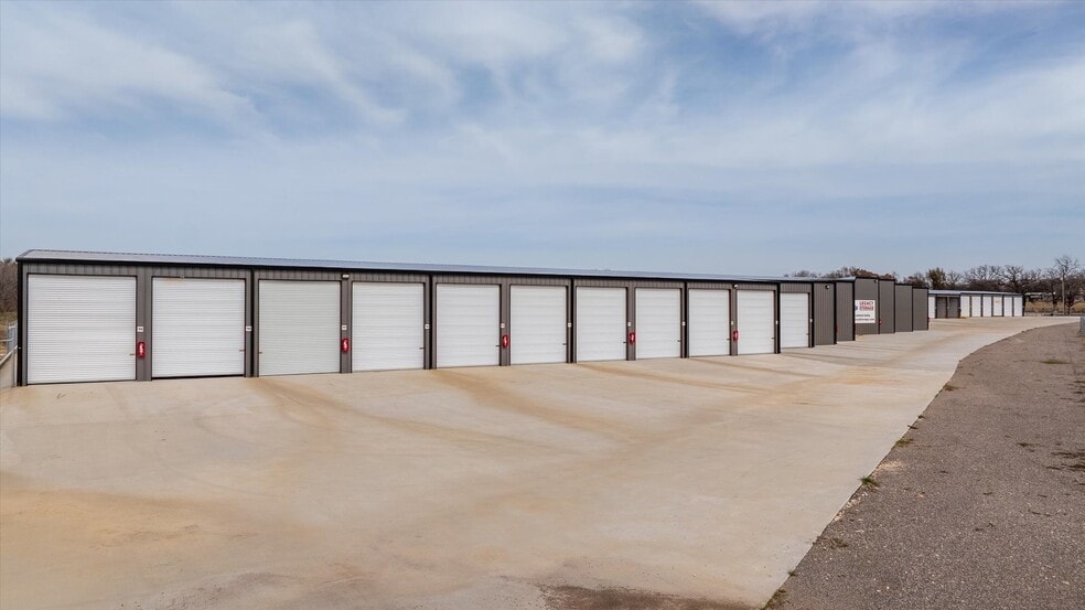 More Photos Of 3400 X A Meyer Ct, Granbury Specialty For Sale