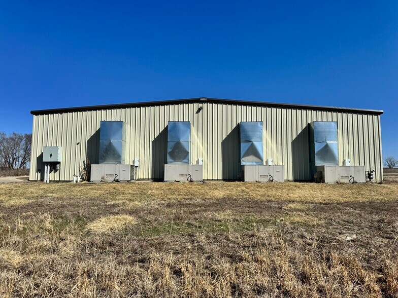 More Photos Of 607 NE 23 Hwy, Knob Noster Freestanding For Sale