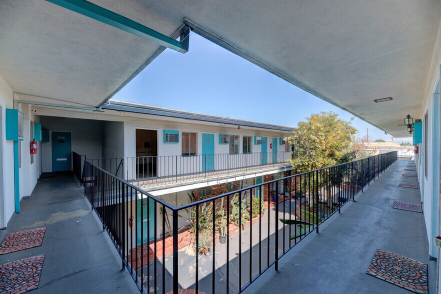 More Photos Of 24248 Crenshaw Blvd, Torrance Office For Sale