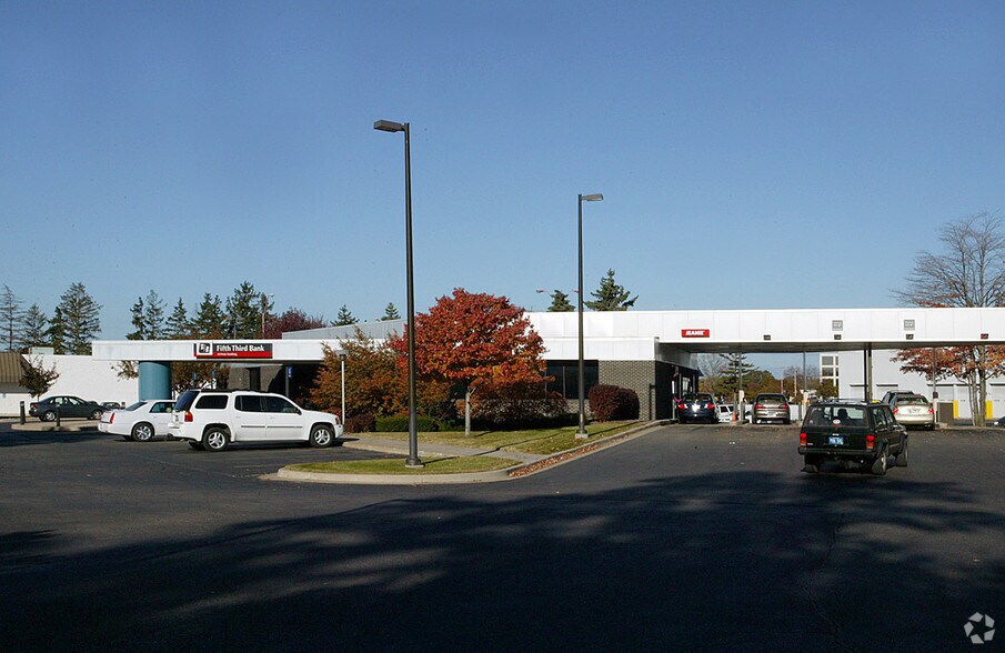 Primary Photo Of 710 Seminole Rd, Muskegon Bank For Sale