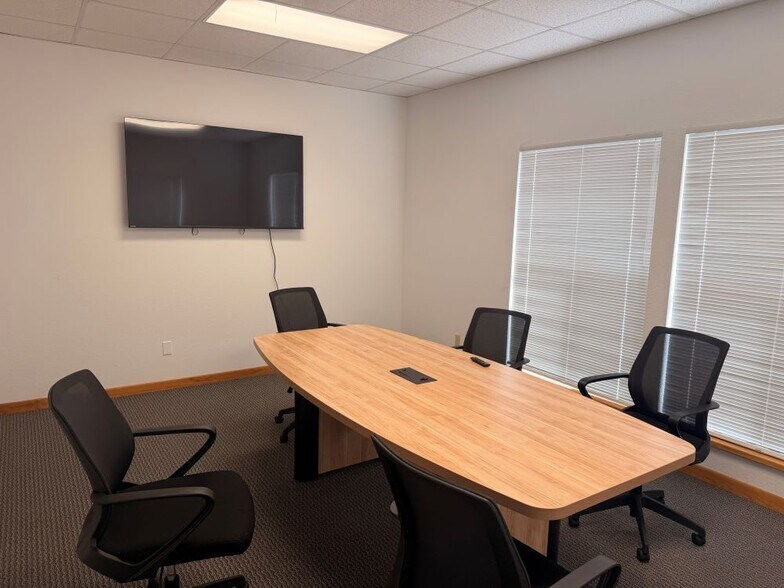More Photos Of 1933 Central Ave, Mckinleyville Office For Lease
