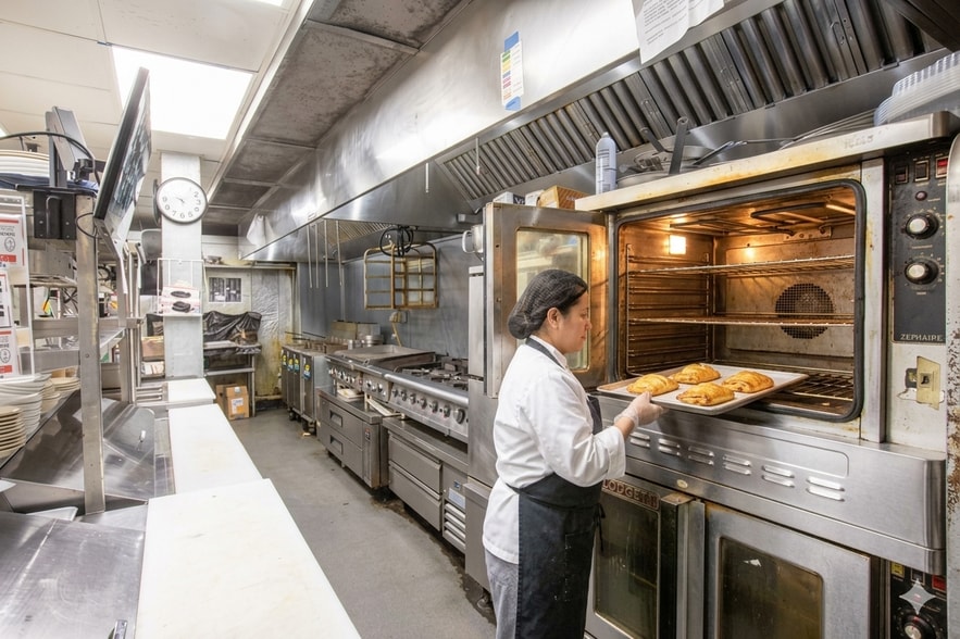 More Photos Of 427 Main St, Bangor Restaurant For Sale