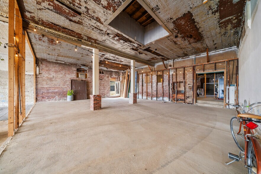 More Photos Of 540 Ouachita Ave, Hot Springs Storefront For Sale