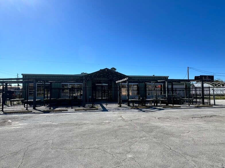 More Photos Of 1309 Old Cherry Point Rd, New Bern Light Manufacturing For Sale