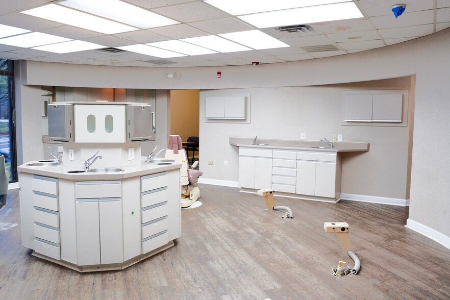 More Photos Of 319 N Pine St, Spartanburg Medical For Lease