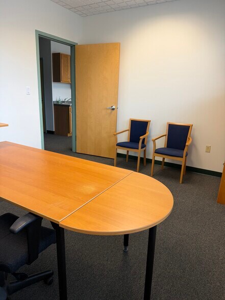 More Photos Of 4203 Route 66, Apollo Storefront Retail Office For Lease