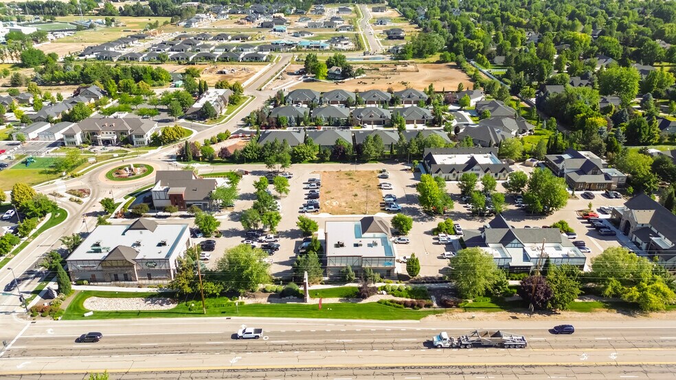 More Photos Of 20 N Fisher Park Way, Eagle General Retail For Sale