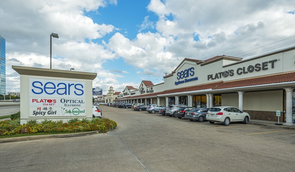 More Photos Of 3245-3285 Southwest Fwy, Houston Unknown For Lease