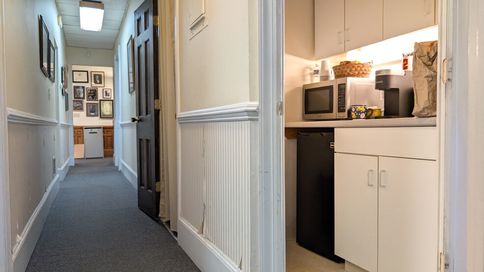 More Photos Of 383 Orange St, New Haven Apartments For Lease