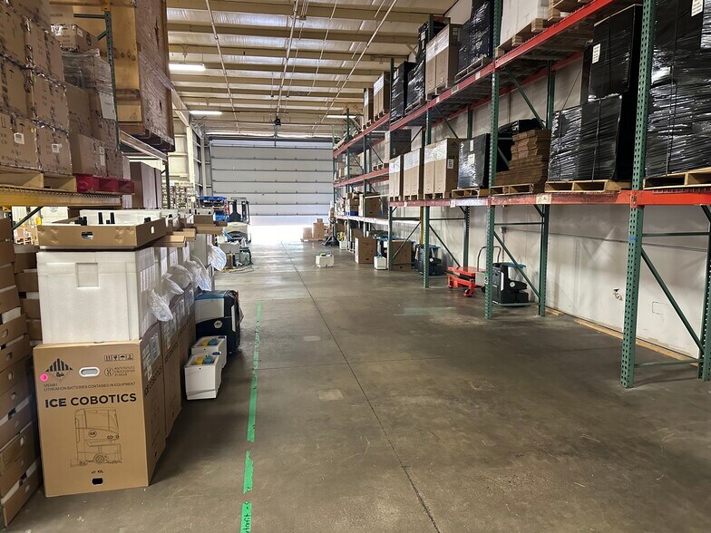 More Photos Of 101 E Roosevelt Ave, Zeeland Manufacturing For Lease