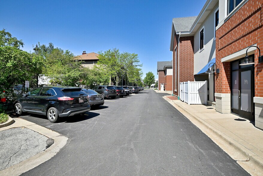 More Photos Of 25-41 E Main St, Roselle Service Station For Sale