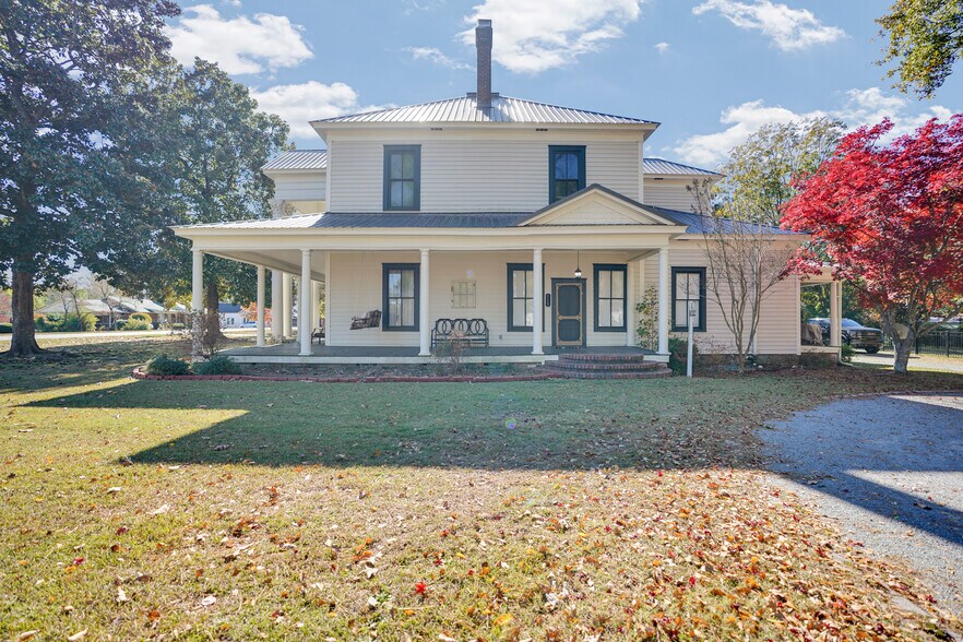 More Photos Of 115 N Magnolia St, Raeford Office Residential For Sale