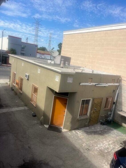 More Photos Of 9222 California Ave, South Gate Apartments For Sale