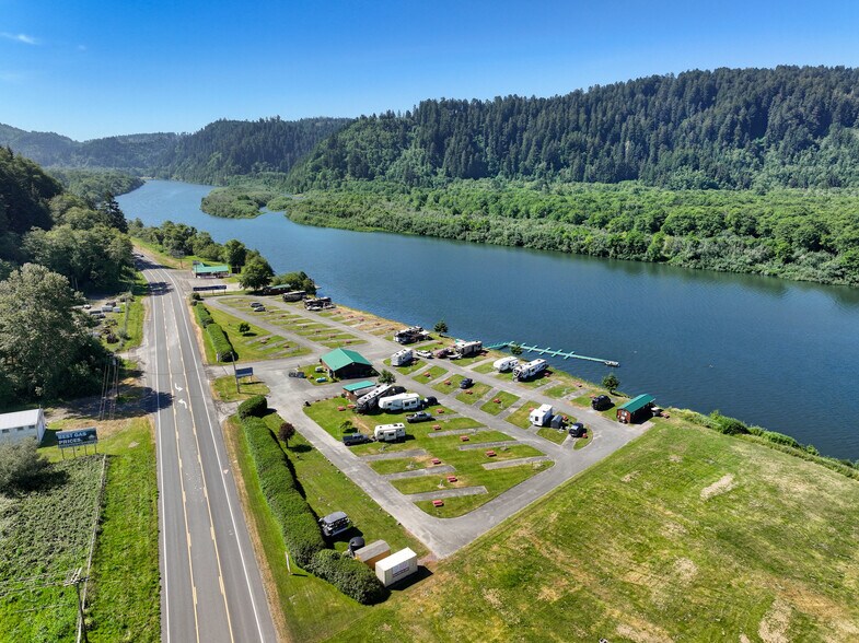 More Photos Of 17581 US Highway 101 N, Klamath Trailer Camper Park For Sale