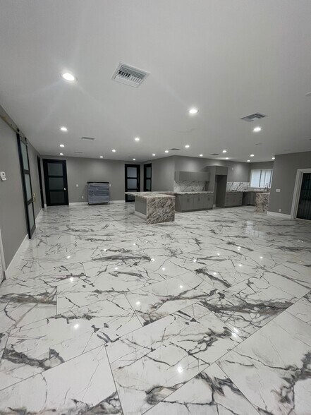 More Photos Of 416 SE Flamingo Ave, Stuart Medical For Sale