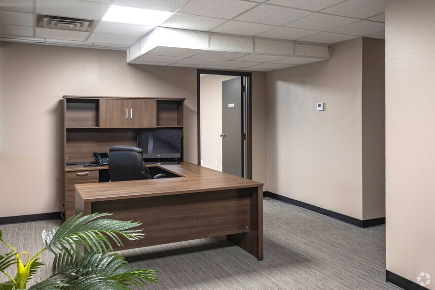 More Photos Of 2424 Springer Dr, Norman Office For Lease