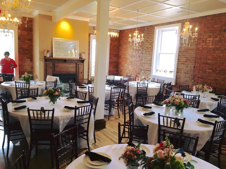 More Photos Of 819 West Ave, Lenoir Restaurant For Sale