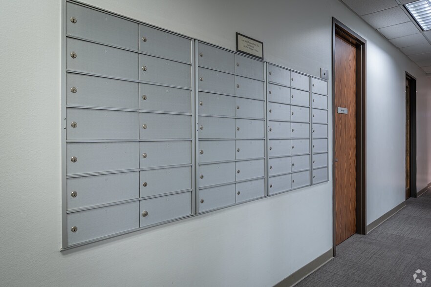 More Photos Of 14405 Walters Rd, Houston Office For Lease