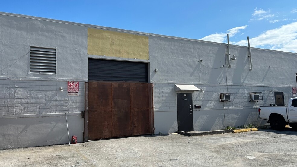 More Photos Of 1010-1060 E 32nd St, Hialeah Manufacturing For Lease
